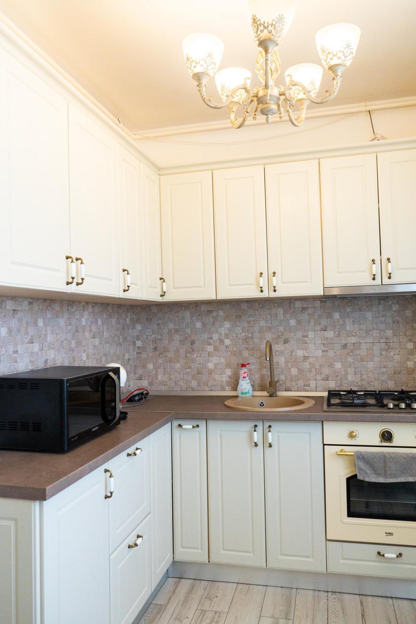 Alexis Spacious Classic Apartment Mamaia Exterior photo