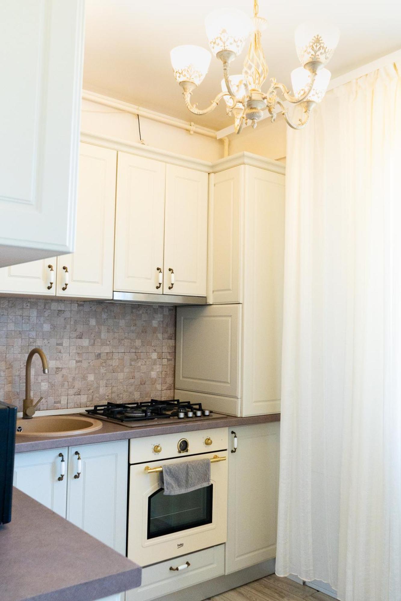 Alexis Spacious Classic Apartment Mamaia Exterior photo