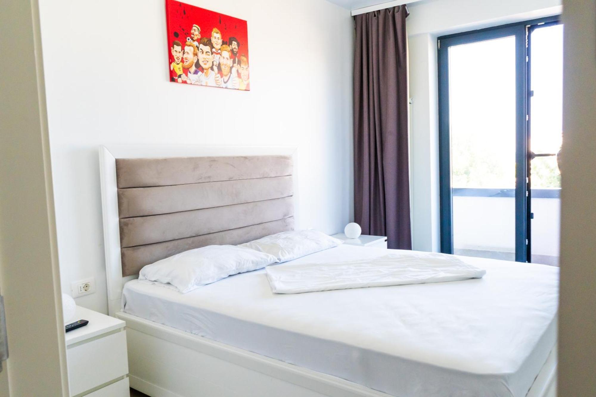 Alexis Spacious Classic Apartment Mamaia Exterior photo